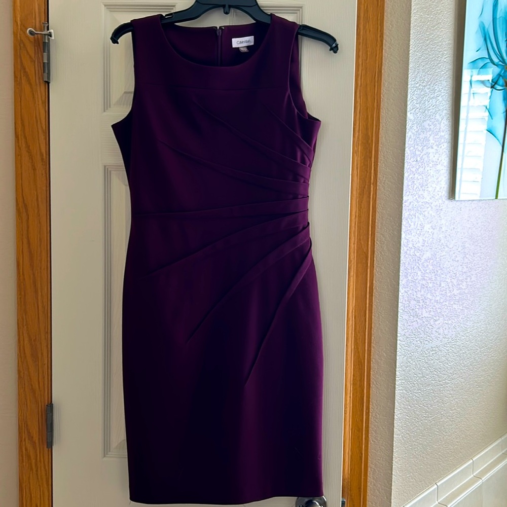 Worn maybe twice. Calvin Klein sz 6 cocktail dress.